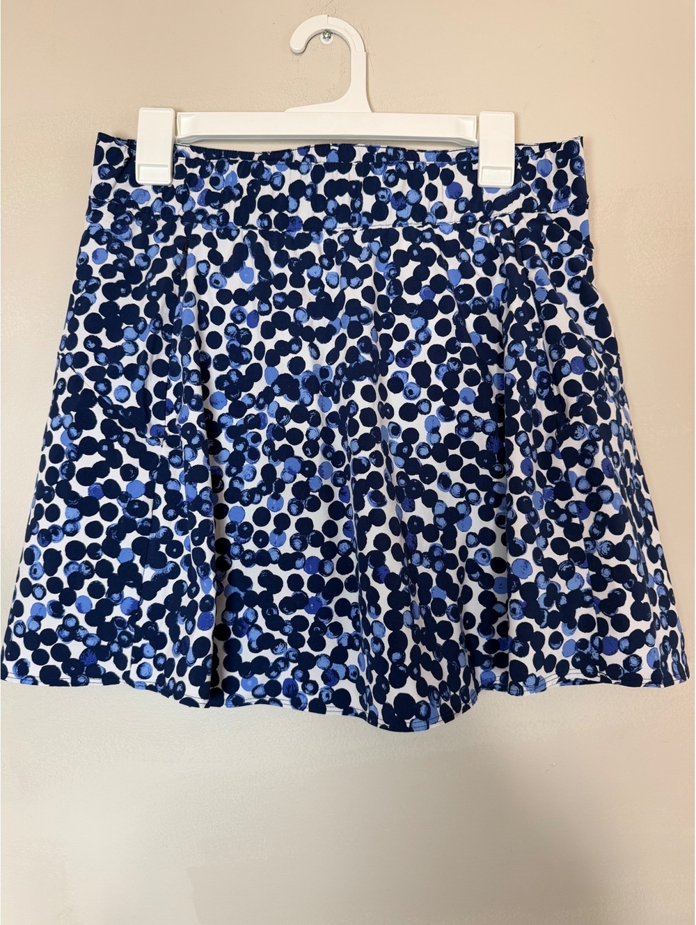 Talbots Women's Blue and White Polka Dot Active Skort. Built-in Shorts.Medium